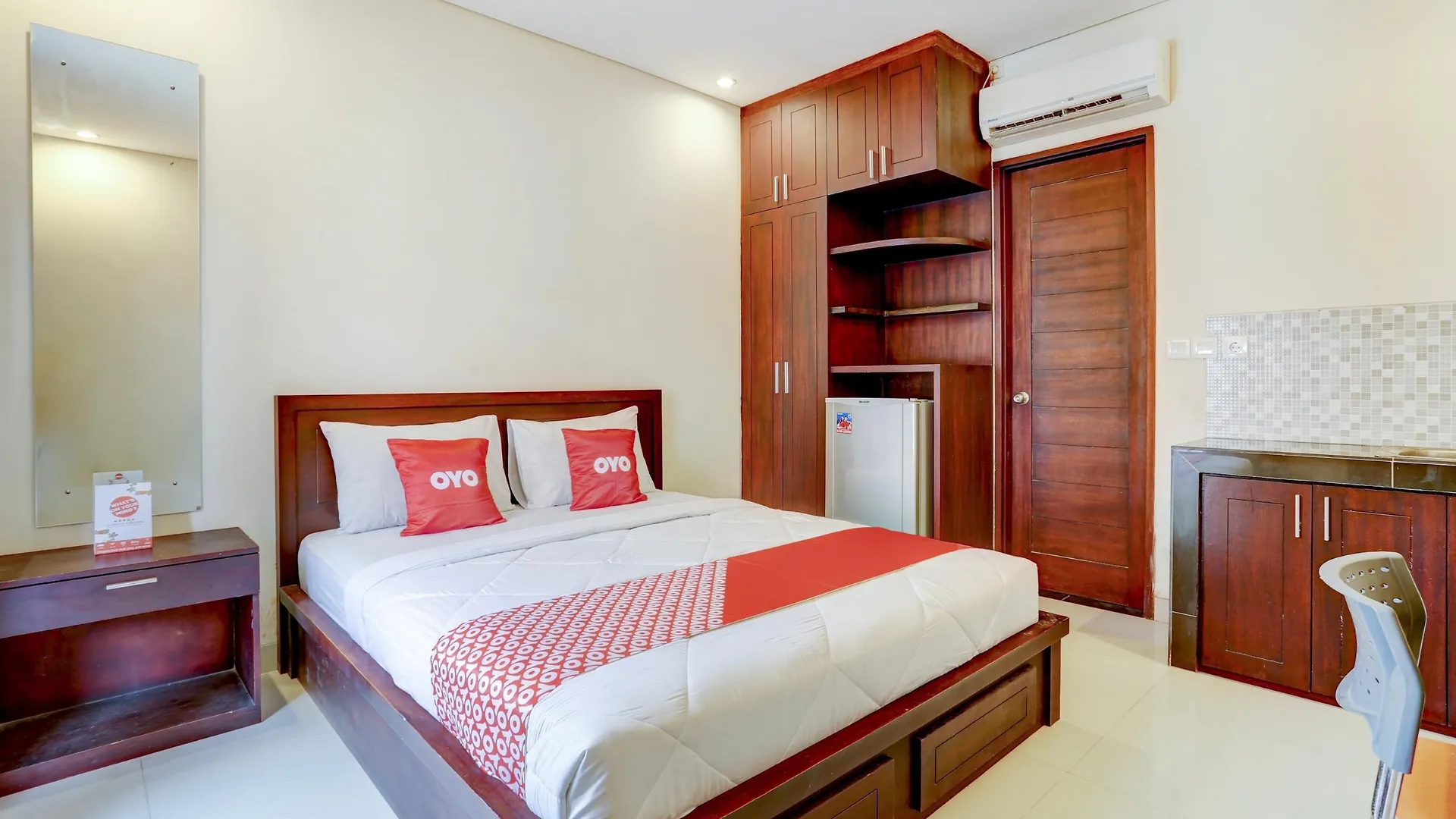 Collection O 3885 Kara Residence Denpasar