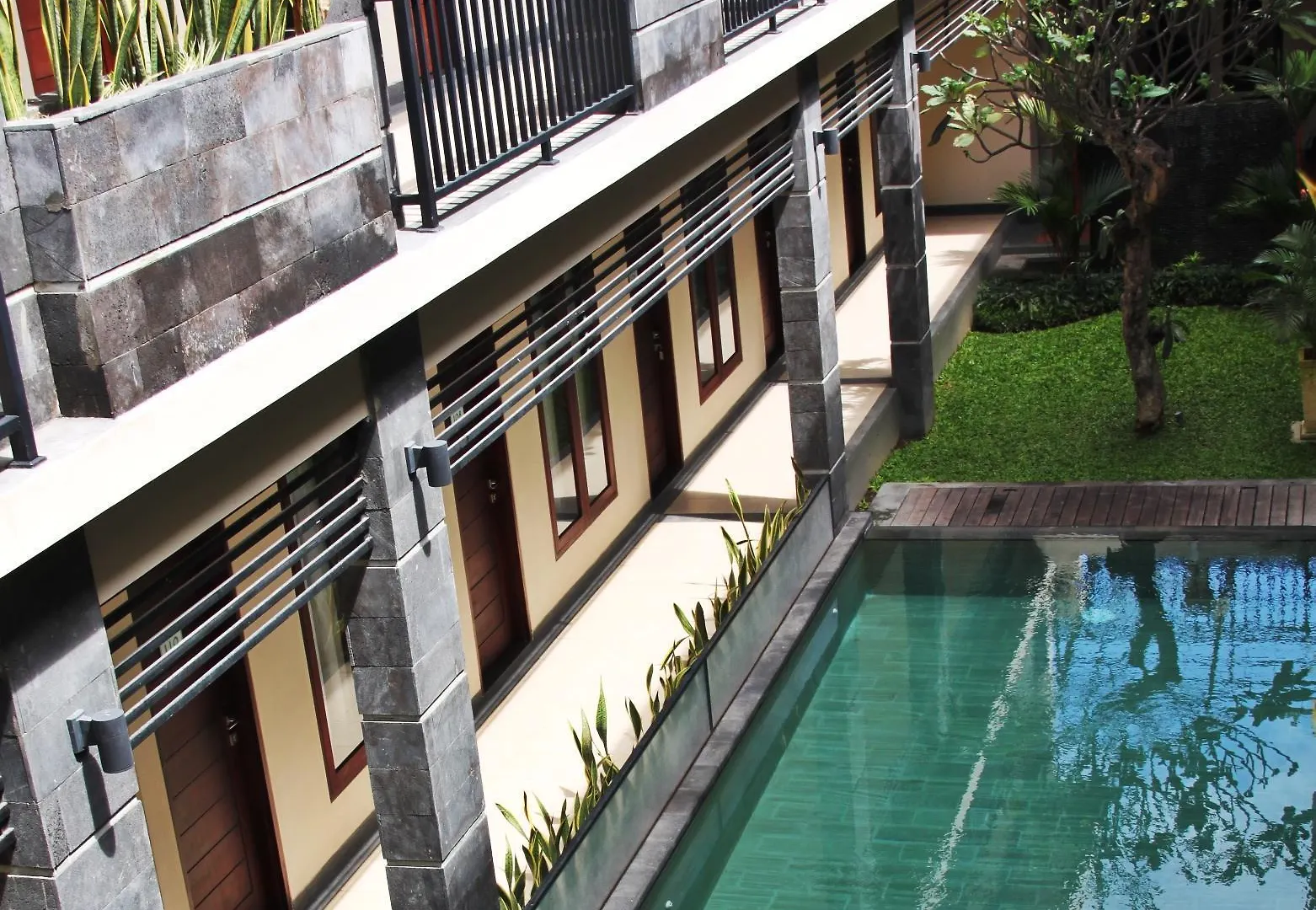 Collection O 3885 Kara Residence Denpasar