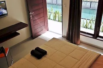 Collection O 3885 Kara Residence Denpasar